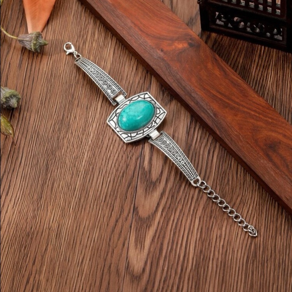 🆕 Oval decor bracelet!